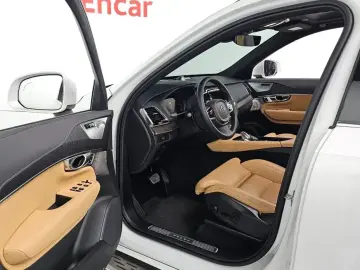 2024 Volvo XC90 с пробегом 9 225 км
