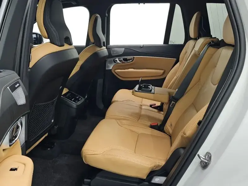 2024 Volvo XC90 с пробегом 9 225 км