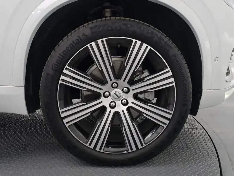 2024 Volvo XC90 с пробегом 9 225 км