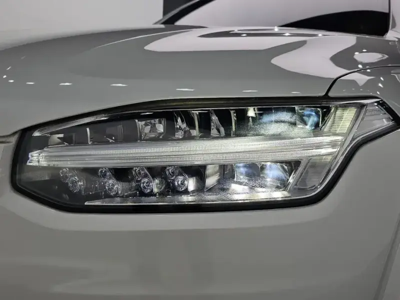 2024 Volvo XC90 с пробегом 9 225 км