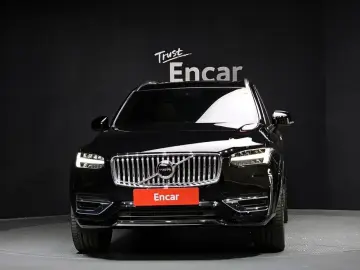 2022 Volvo XC90 с пробегом 29 976 км