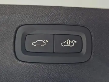 2024 Volvo XC90 с пробегом 9 225 км