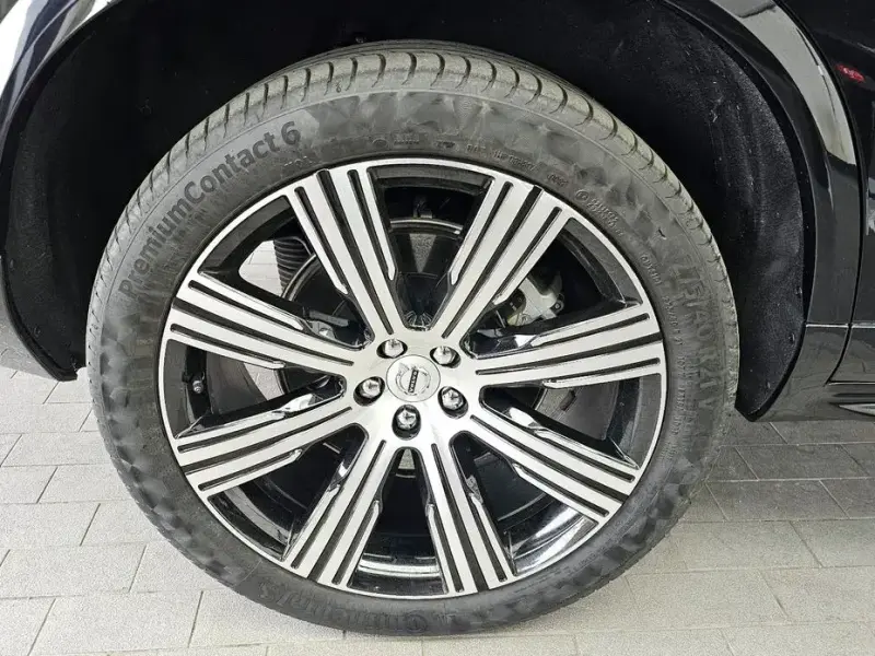 2022 Volvo XC90 с пробегом 29 976 км