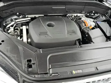 2022 Volvo XC90 с пробегом 29 976 км