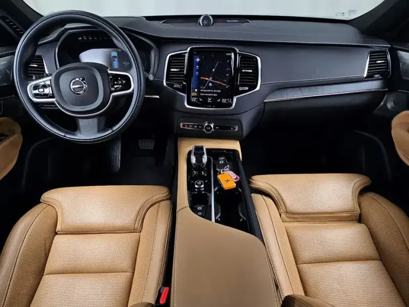 2022 Volvo XC90 с пробегом 29 976 км