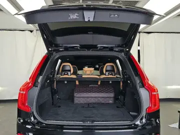 2022 Volvo XC90 с пробегом 29 976 км