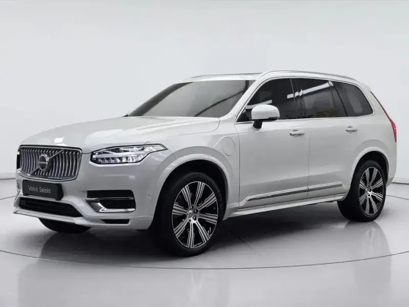 2022 Volvo XC90 с пробегом 47 516 км
