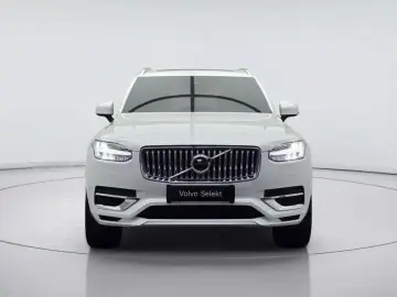2022 Volvo XC90 с пробегом 47 516 км