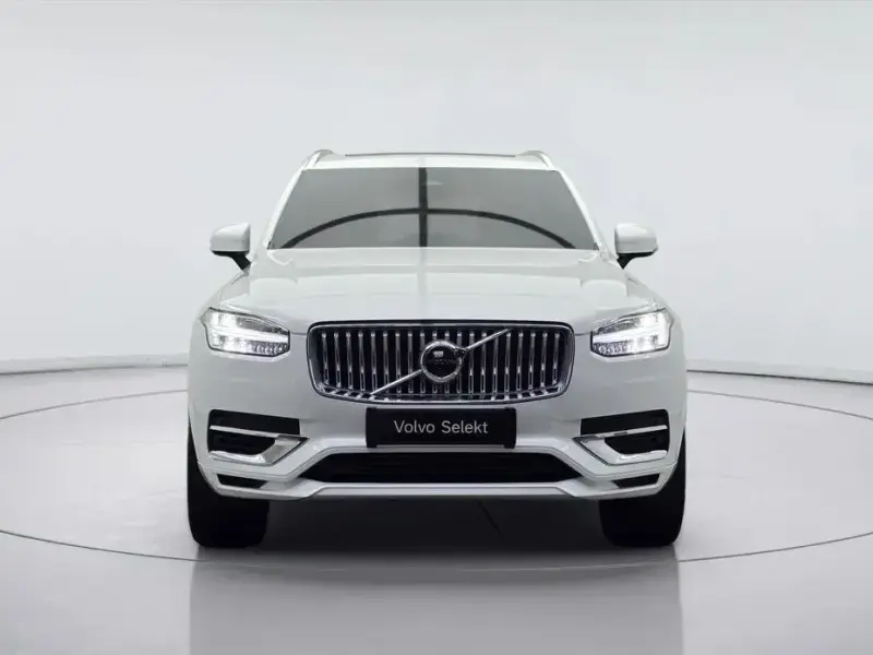 2022 Volvo XC90 с пробегом 47 516 км