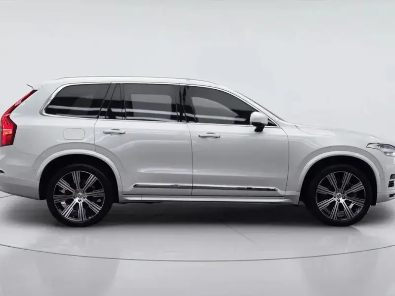 2022 Volvo XC90 с пробегом 47 516 км