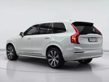 2022 Volvo XC90 с пробегом 47 516 км