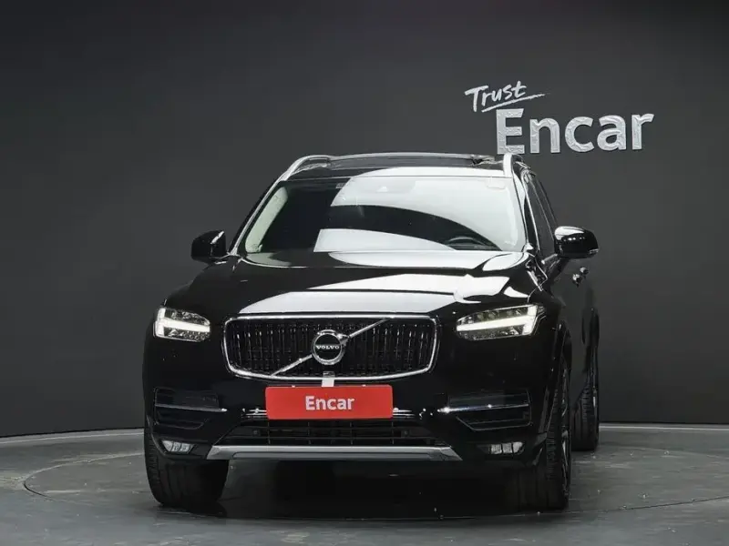 2017 Volvo XC90 с пробегом 115 028 км
