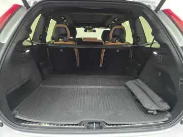 2022 Volvo XC90 с пробегом 47 516 км