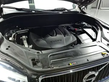 2017 Volvo XC90 с пробегом 115 028 км
