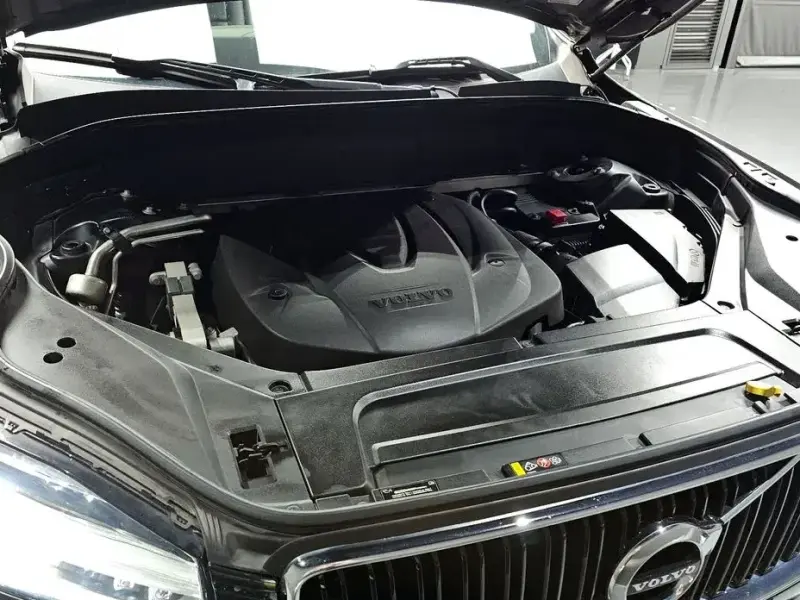 2017 Volvo XC90 с пробегом 115 028 км
