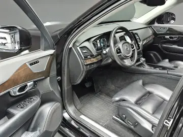 2017 Volvo XC90 с пробегом 115 028 км