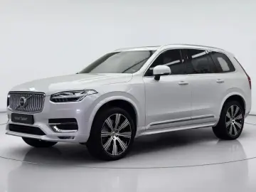 2025 Volvo XC90 с пробегом 12 710 км
