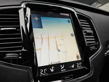 2017 Volvo XC90 с пробегом 115 028 км