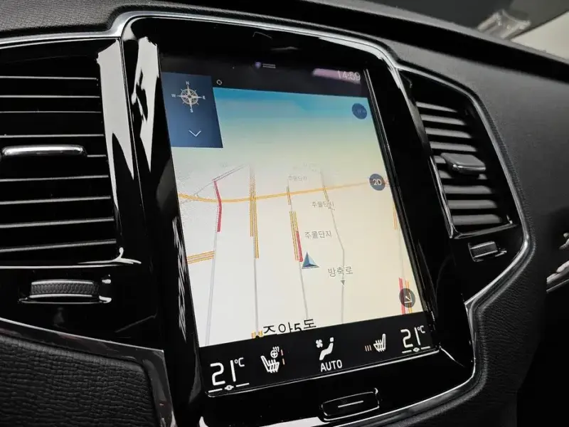 2017 Volvo XC90 с пробегом 115 028 км