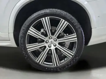 2025 Volvo XC90 с пробегом 12 710 км