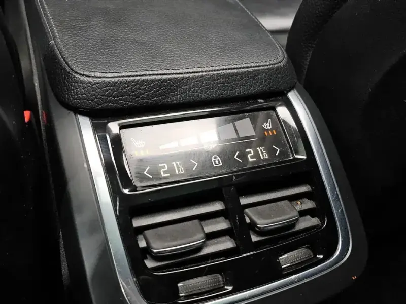 2017 Volvo XC90 с пробегом 115 028 км