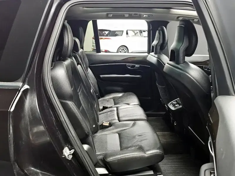 2017 Volvo XC90 с пробегом 115 028 км