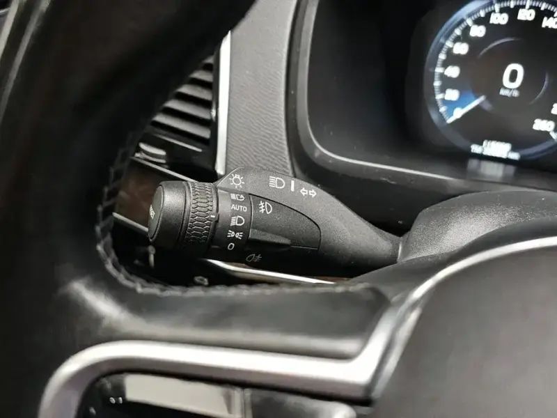 2017 Volvo XC90 с пробегом 115 028 км