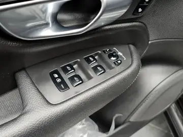 2017 Volvo XC90 с пробегом 115 028 км