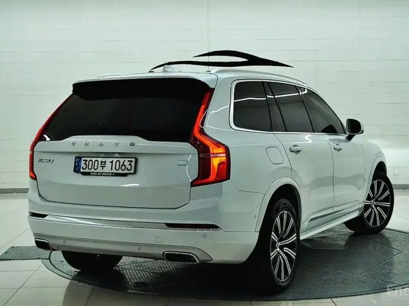 2021 Volvo XC90 с пробегом 46 876 км