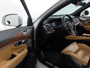 2016 Volvo XC90 с пробегом 73 548 км