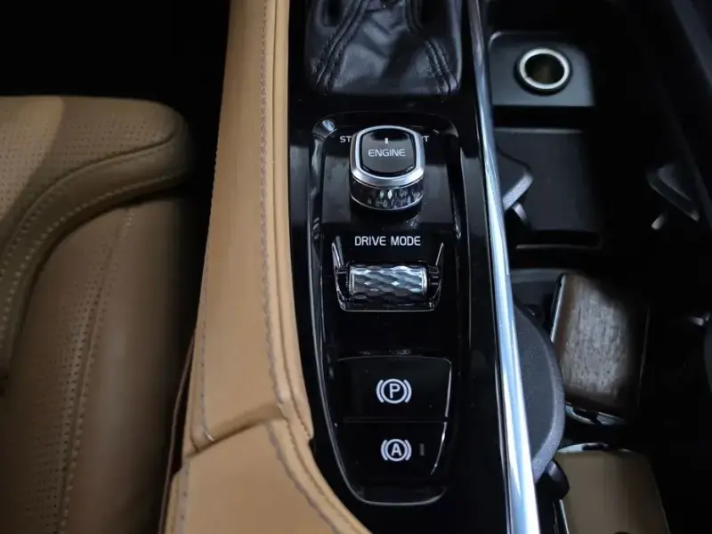 2016 Volvo XC90 с пробегом 73 548 км