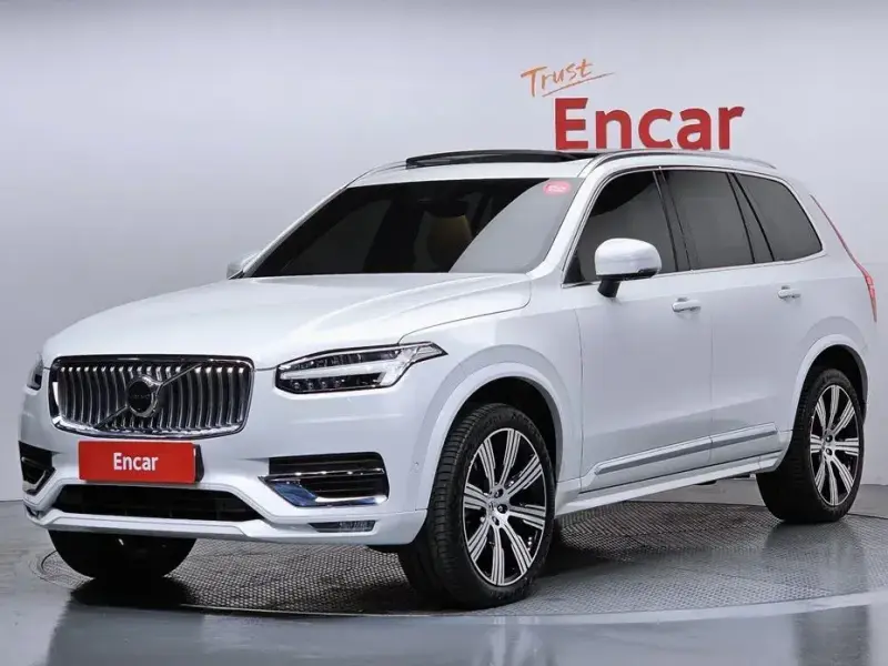2025 Volvo XC90 с пробегом 10 893 км