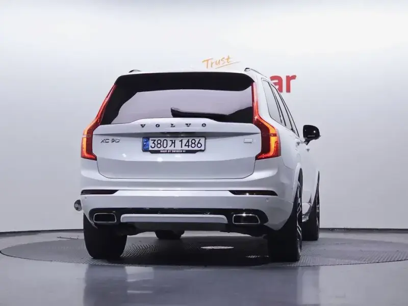 2020 Volvo XC90 с пробегом 39 721 км