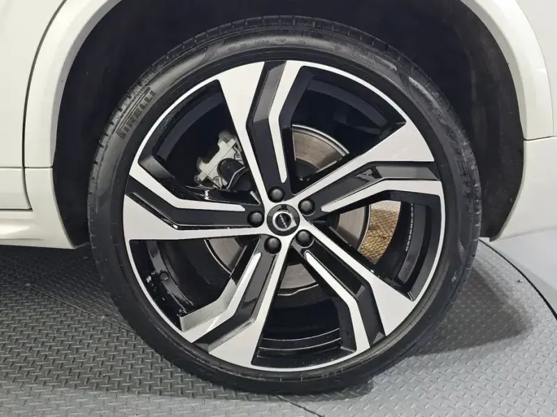 2020 Volvo XC90 с пробегом 39 721 км