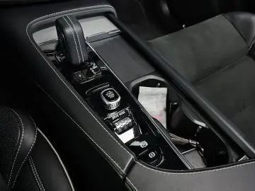 2020 Volvo XC90 с пробегом 39 721 км