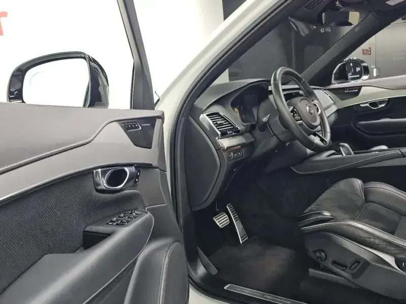 2020 Volvo XC90 с пробегом 39 721 км