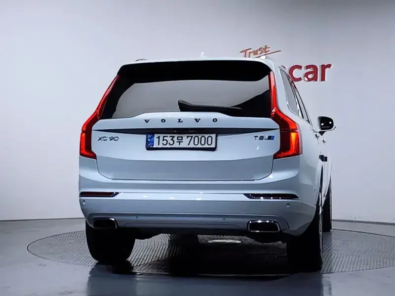 2019 Volvo XC90 с пробегом 72 705 км