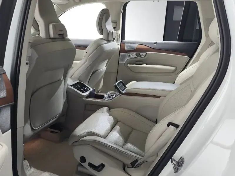 2019 Volvo XC90 с пробегом 72 705 км