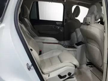 2019 Volvo XC90 с пробегом 72 705 км
