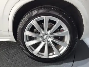2019 Volvo XC90 с пробегом 72 705 км