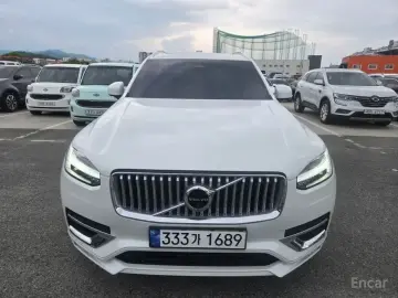 2023 Volvo XC90 с пробегом 22 000 км