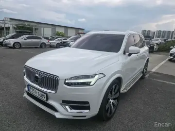 2023 Volvo XC90 с пробегом 22 000 км