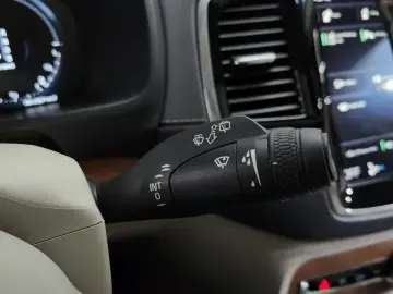 2019 Volvo XC90 с пробегом 72 705 км
