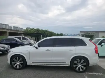 2023 Volvo XC90 с пробегом 22 000 км