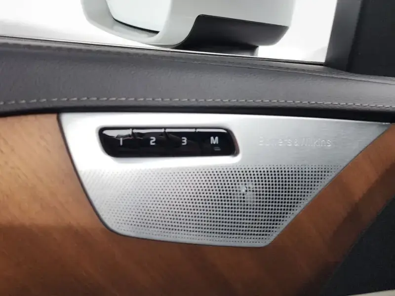 2019 Volvo XC90 с пробегом 72 705 км