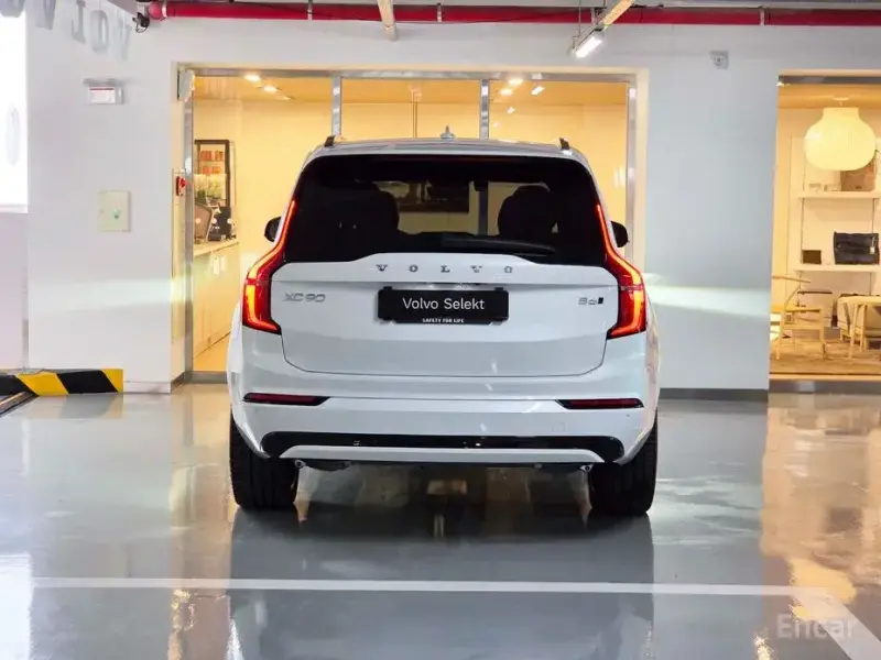 2026 Volvo XC90 с пробегом 2 575 км