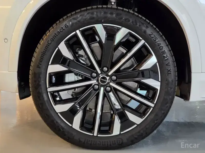 2026 Volvo XC90 с пробегом 2 575 км