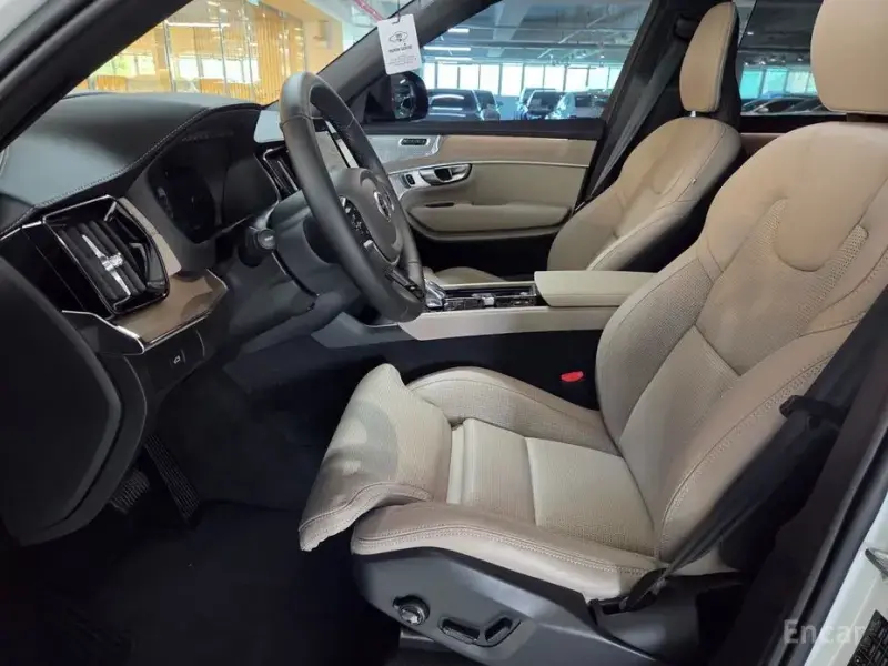 2026 Volvo XC90 с пробегом 2 575 км