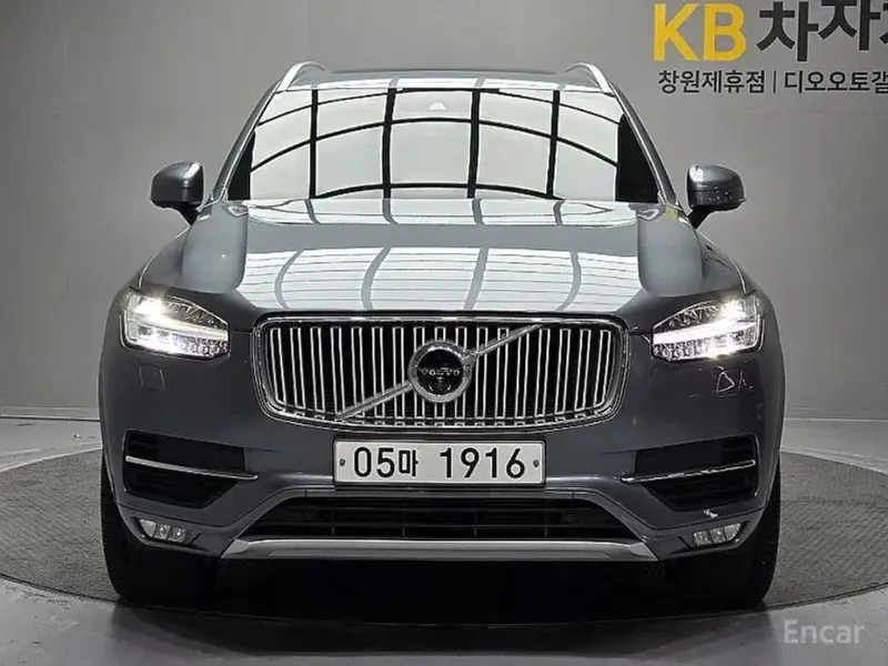 2019 Volvo XC90 с пробегом 100 178 км