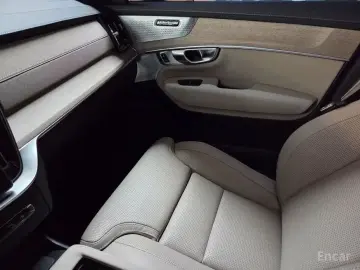 2026 Volvo XC90 с пробегом 2 575 км